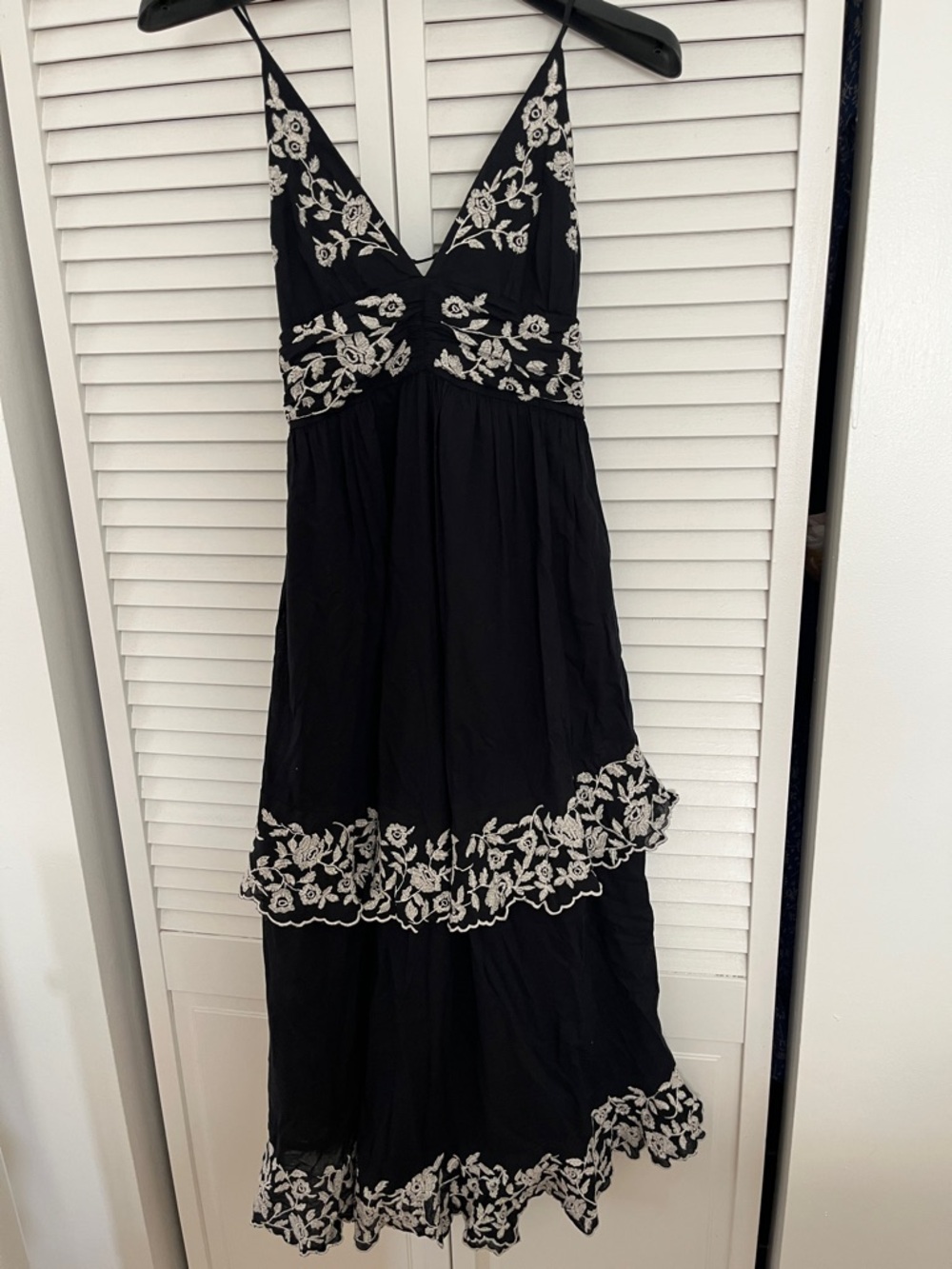 Abercrombie Floral Embroidered V-Neck Maxi Dress